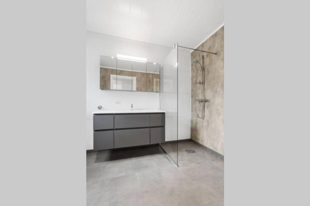 Apartmán Gjermundsoya Brygge Ballstad Exteriér fotografie